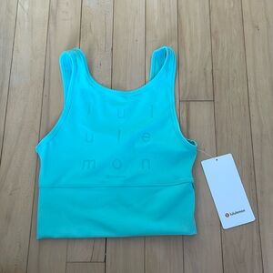 Lululemon athletic top